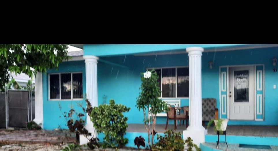 Eastwood Escape Hotel Nassau Bagian luar foto